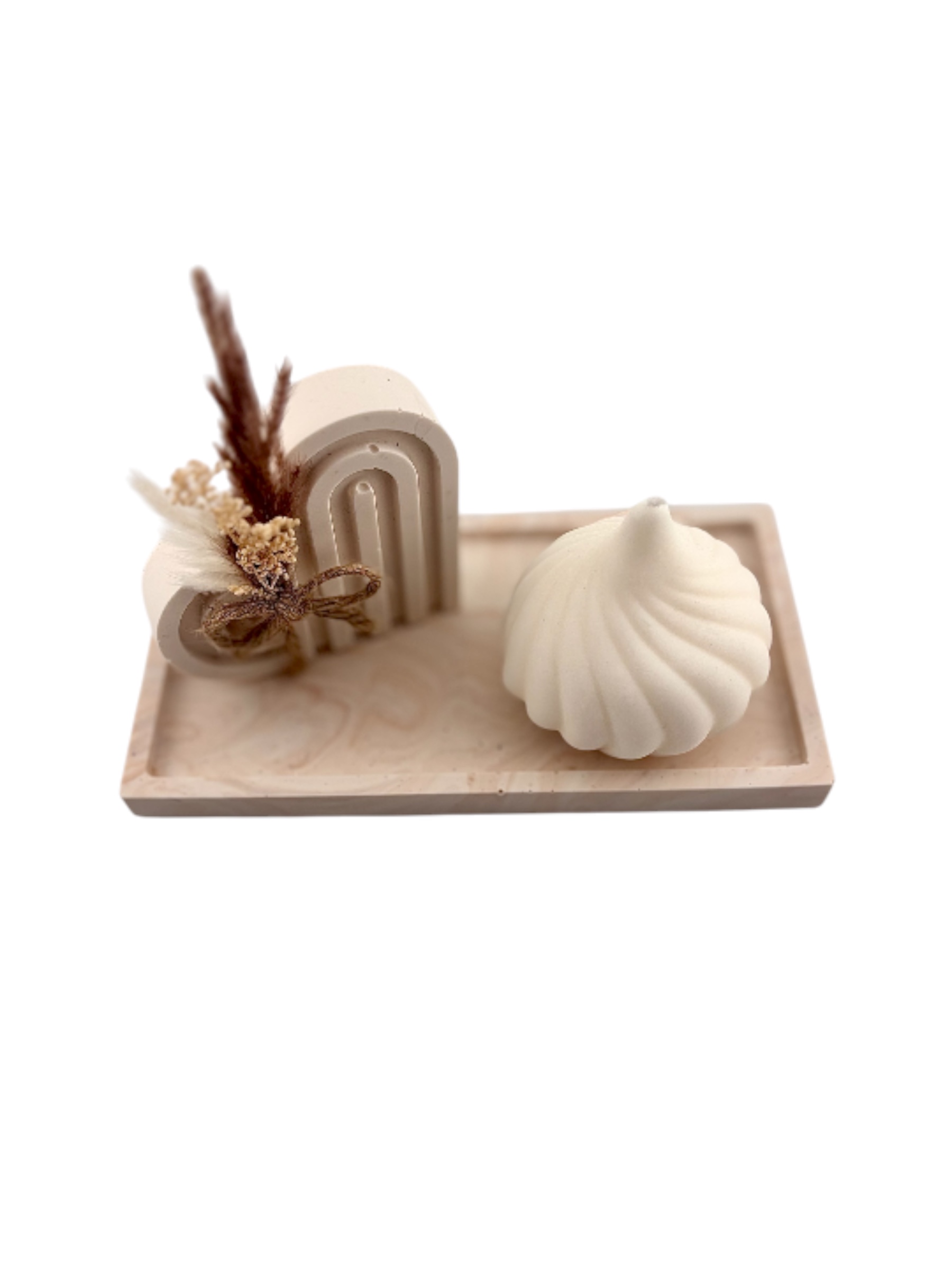 Composition décorative en Jesmonite - Plateau, coeur fleuri et bougie en cire de soja – Image 2